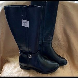 American Eagle mid calf boot black size 6 NWT